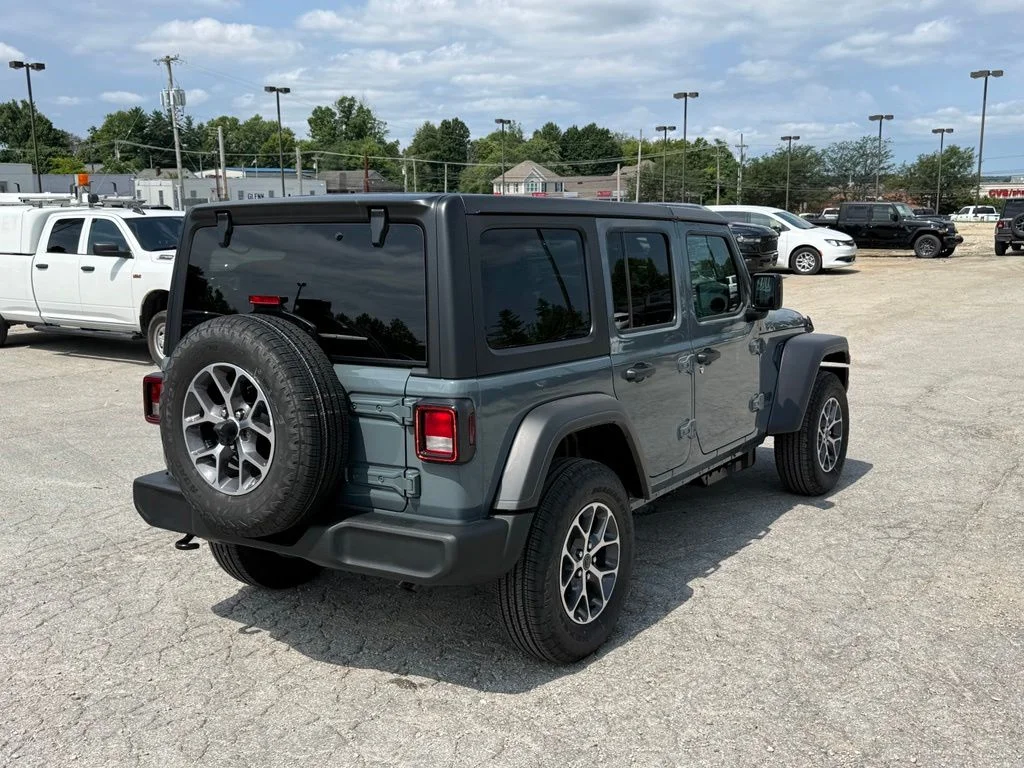 New 2026 Anvil Clear-Coat Exterior Paint Jeep Sport S image 6