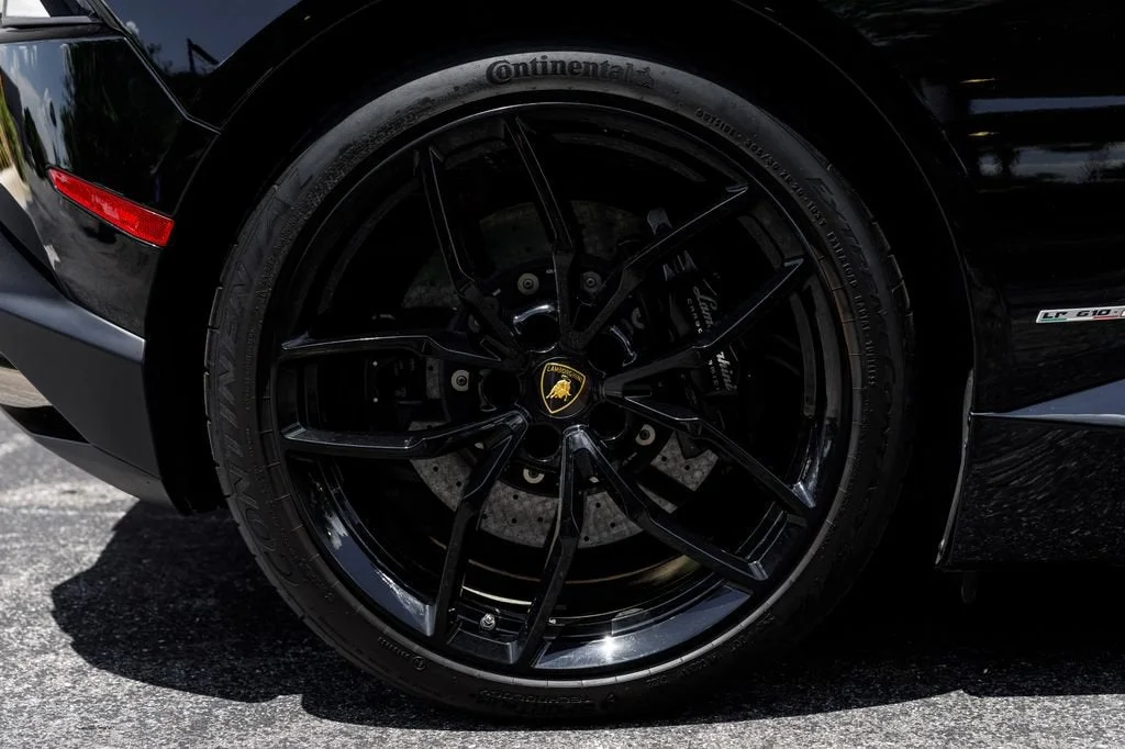 Used 2016 Black Lamborghini LP610-4S image 26