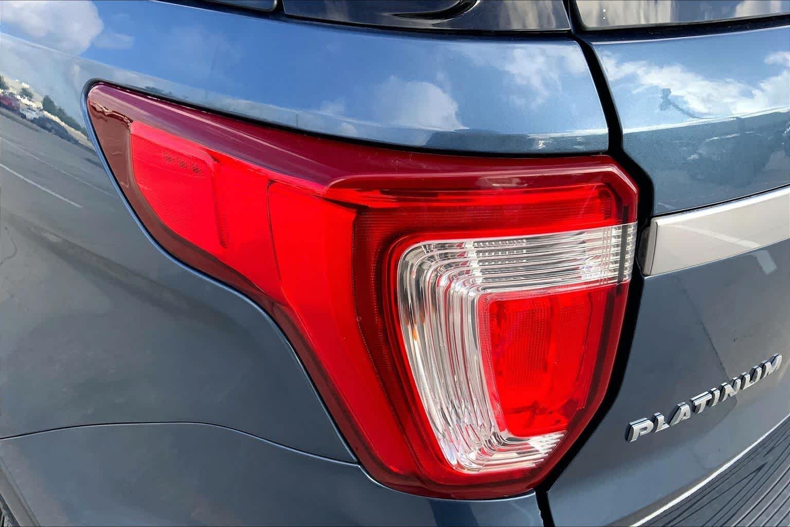 Used 2019 Blue Ford Platinum image 28