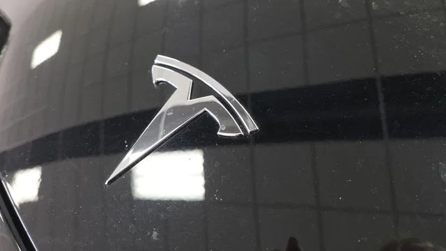 Used 2023 Solid Black Tesla Base image 35