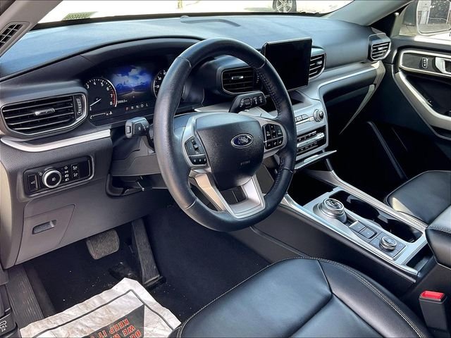 Used 2023 White Ford XLT image 8