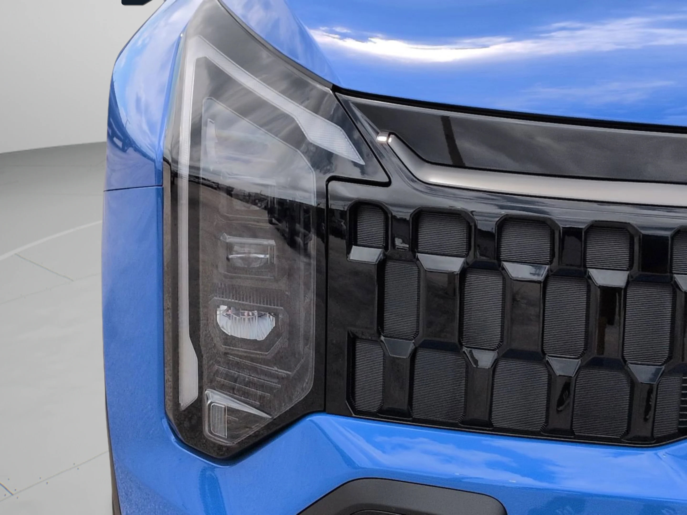 New 2026 Nebular Blue Kia X-Line image 33