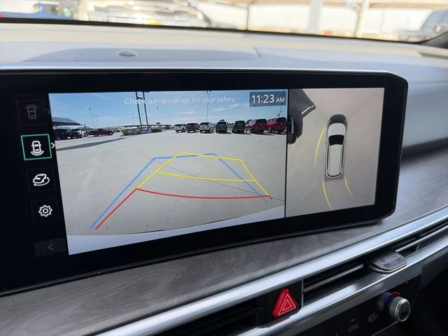 Used 2025 White Kia X-Line SX Prestige image 21