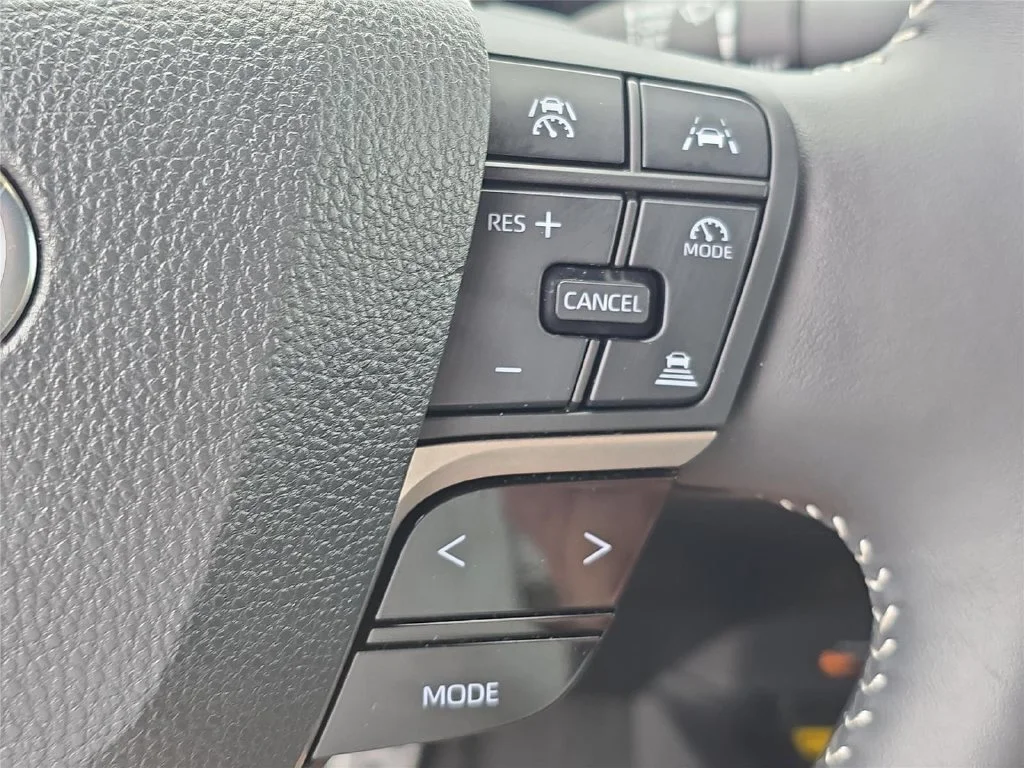 Used 2025 Heavy Metal Toyota LE image 20