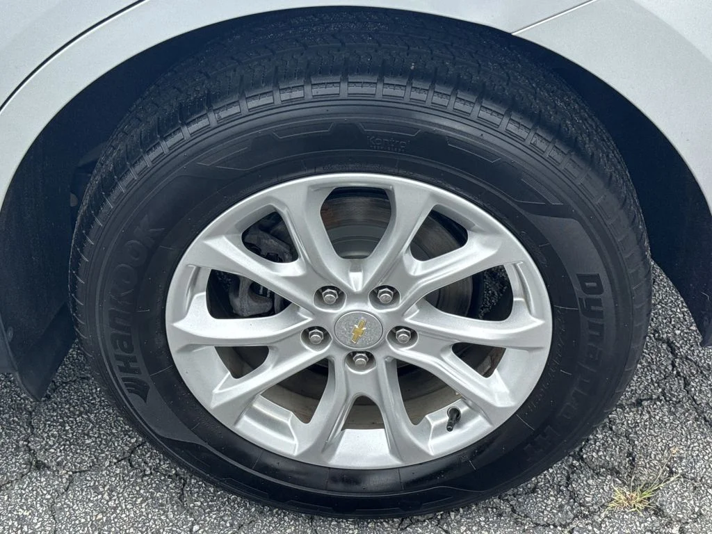Used 2020 Silver Chevrolet LT image 19