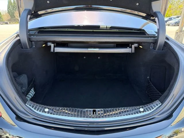 Used 2017 Black Mercedes-Benz 4MATIC® image 18