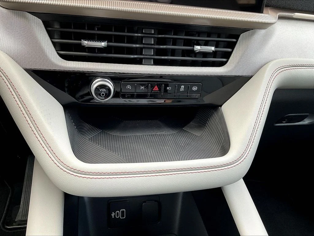 New 2026 Carbonized Gray Metallic Ford Active image 23