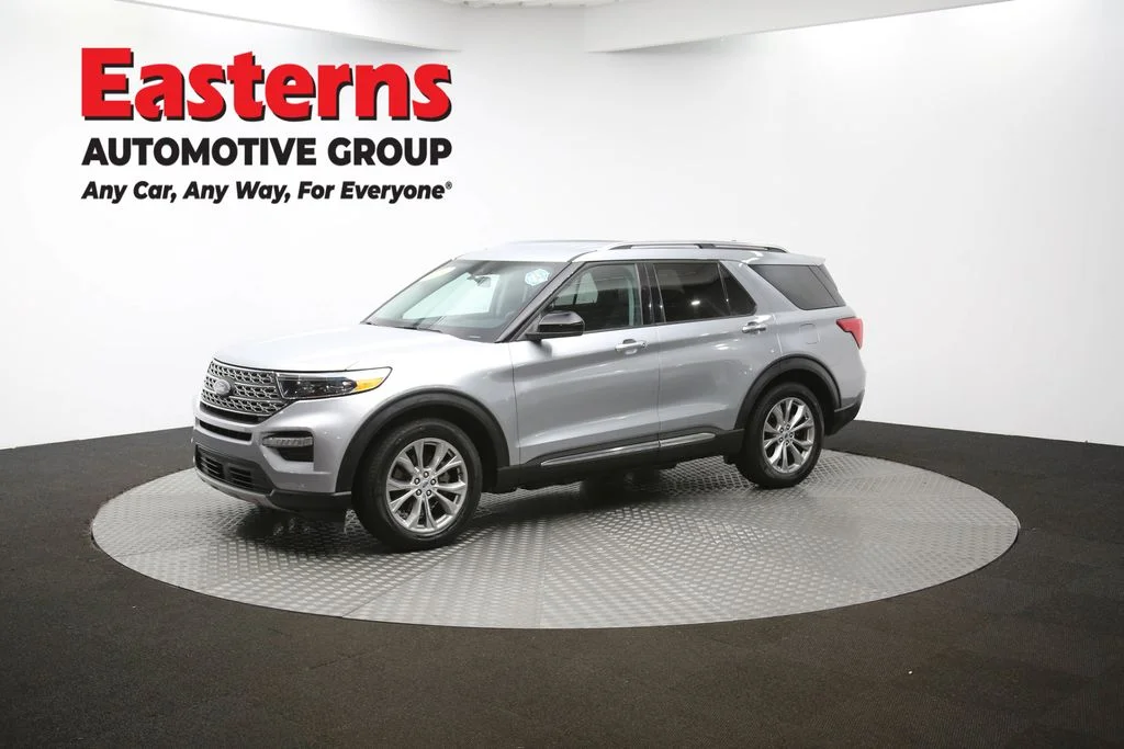Used 2024 Silver Ford Limited image 57