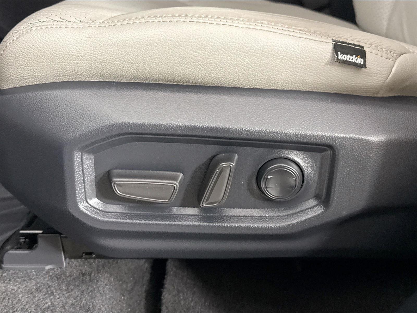 Used 2025 Magnetic Gray Metallic Toyota SR5 image 29