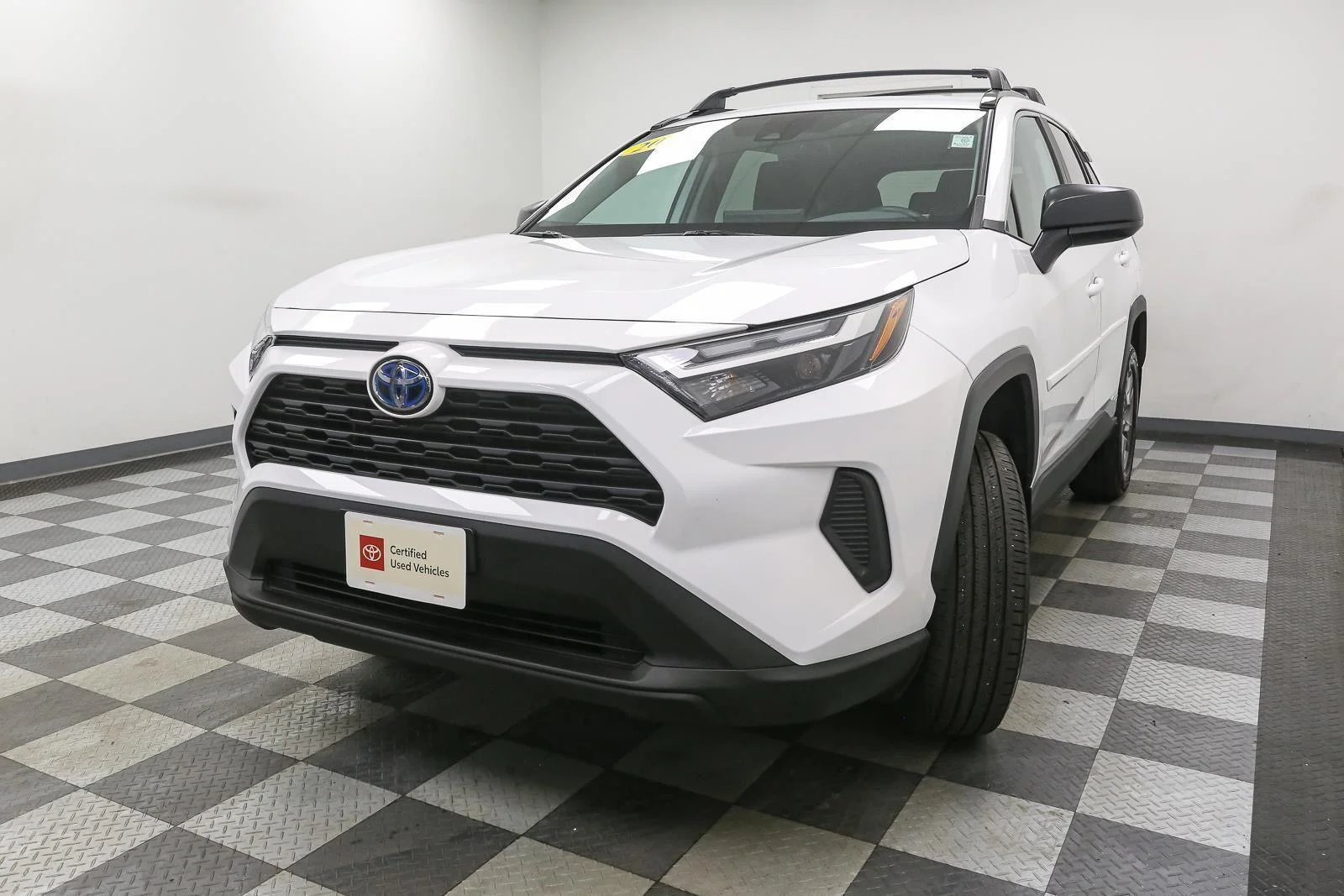 Certified Used 2024 Ice Cap Toyota Hybrid LE image 5