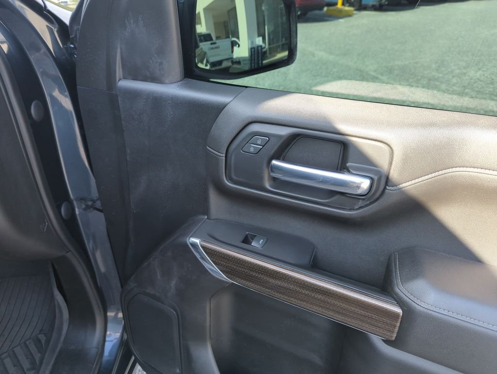 Used 2022 Gray Chevrolet LT image 32