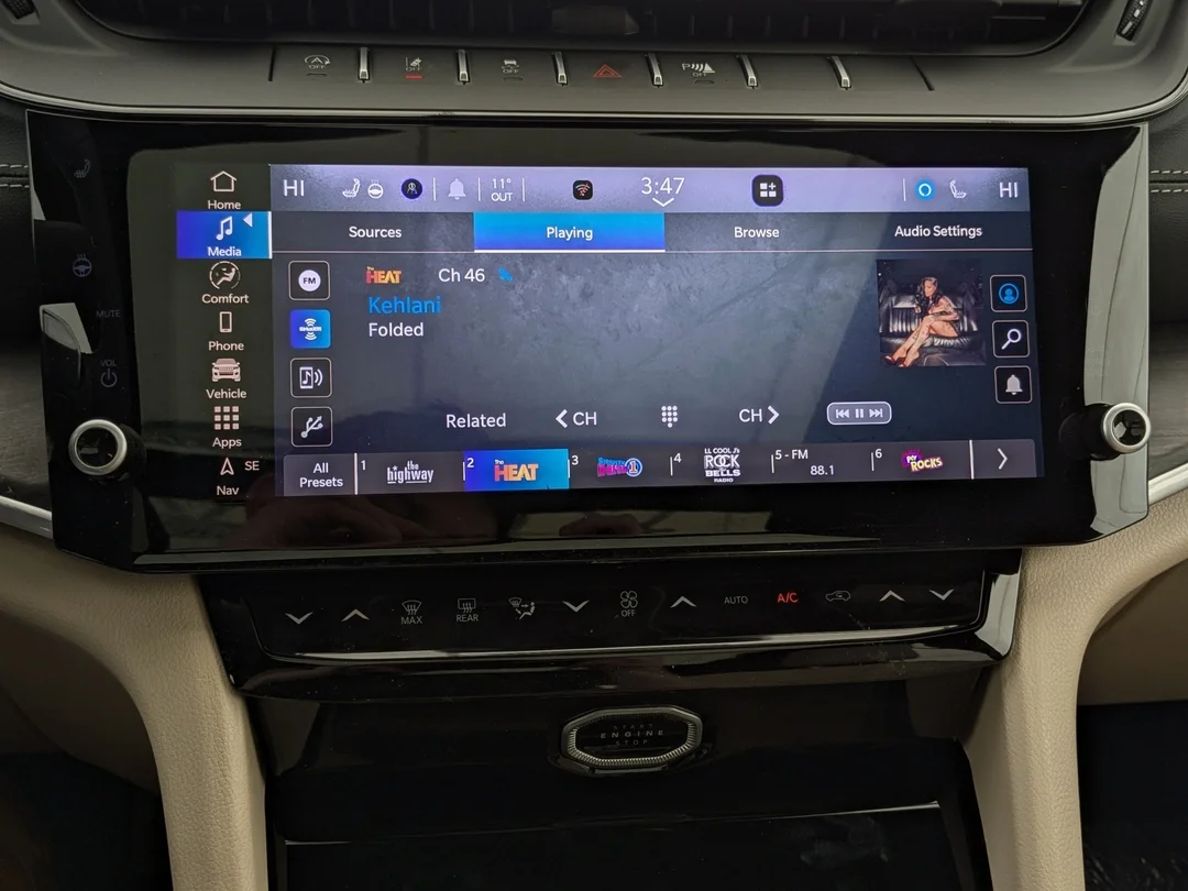 New 2026 Black Jeep Limited - - 4x4 - Panoramic Sunroof - Luxury Tech II - 9 Amplified Speakers - Remote Start & More! image 20