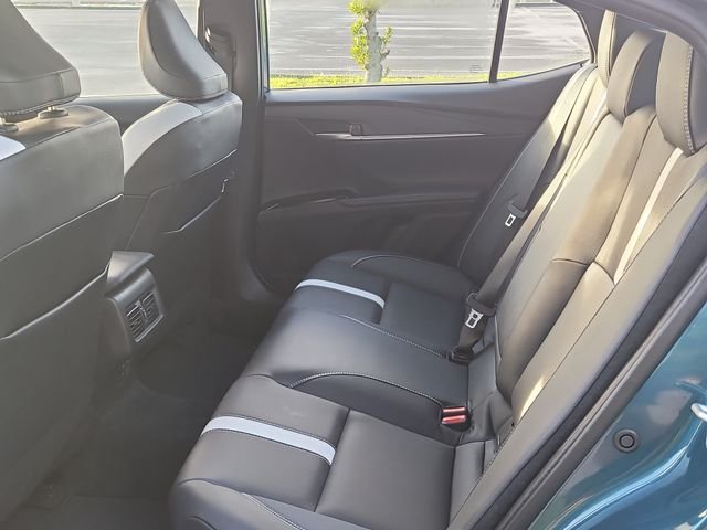 Used 2025  Toyota SE image 11