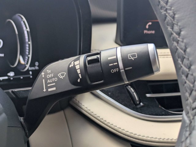 Used 2025 Blue INFINITI LUXE image 31