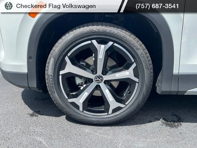 New 2026 White Volkswagen 2.0T SE image 5