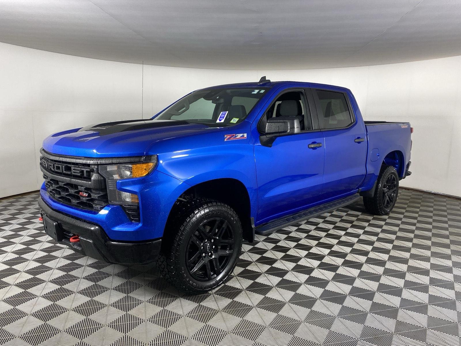 Used 2022 Glacier Blue Metallic Chevrolet Custom Trail Boss image 3