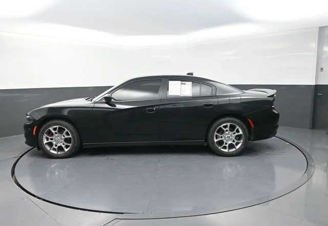Used 2016 Black Dodge SXT image 6