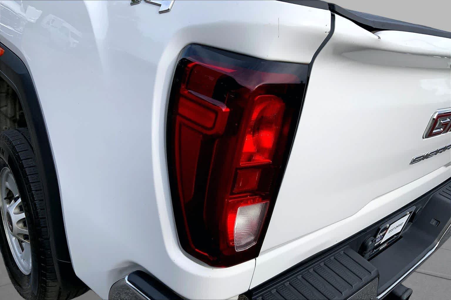 Used 2024 Summit White GMC Pro image 26