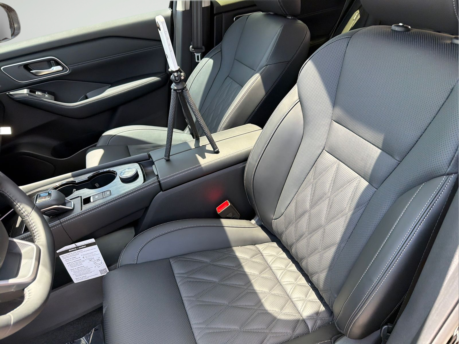 New 2026 Black Nissan Platinum image 33