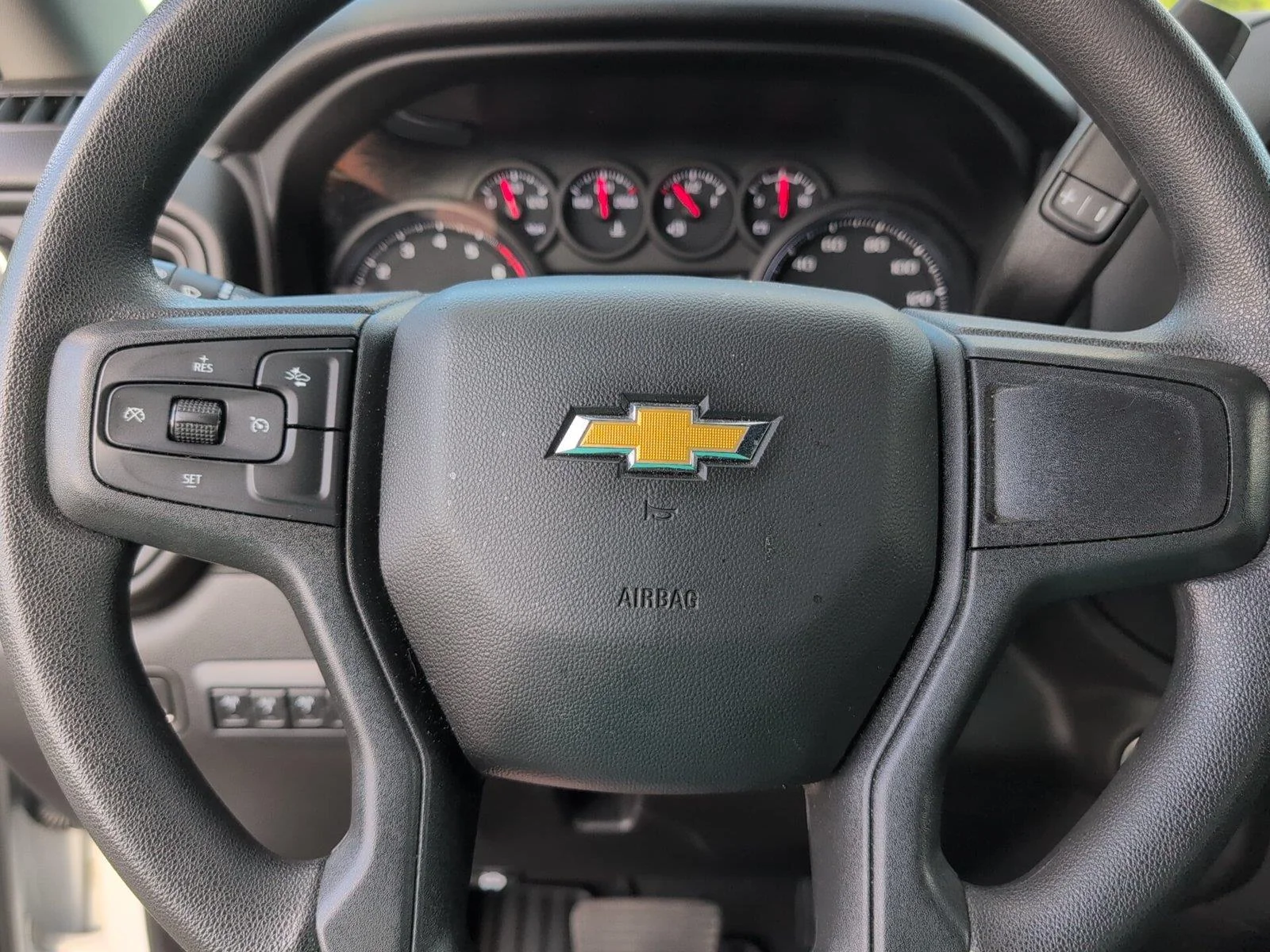 Used 2024 Summit White Chevrolet Custom image 26