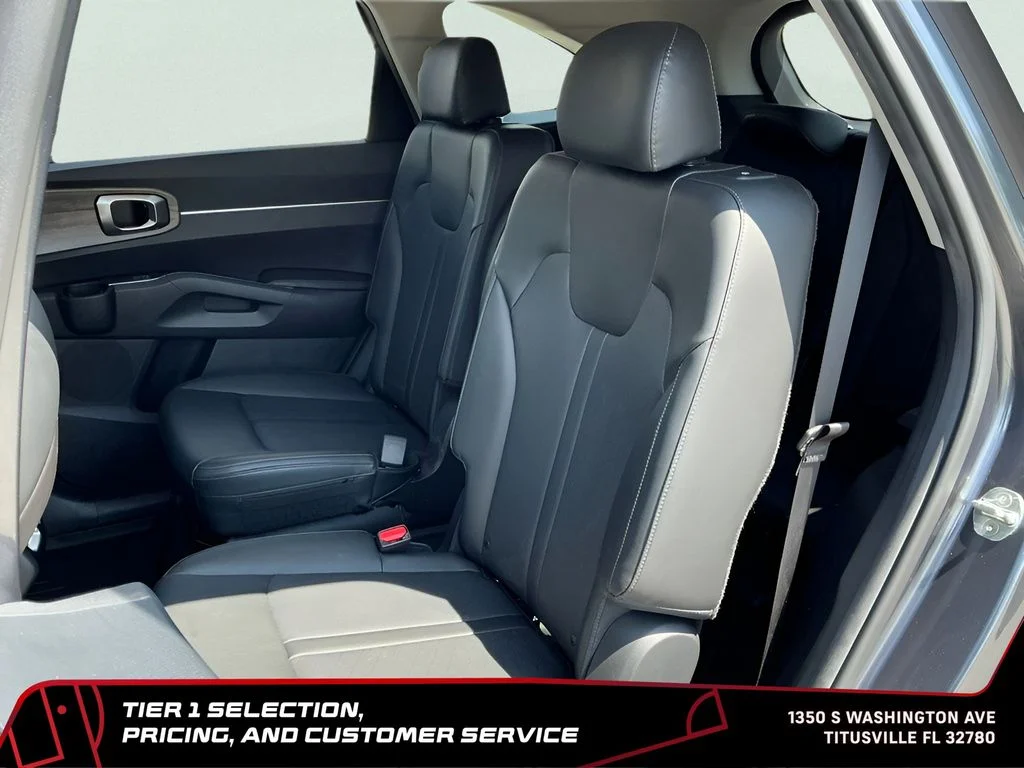 Used 2022 Gray Kia EX image 19