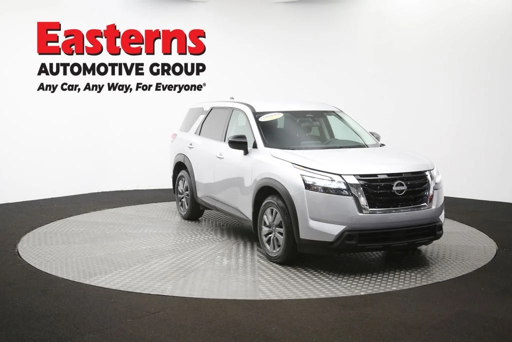 Used 2023 Silver Nissan S image 49