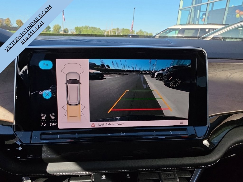 Used 2026  Volkswagen SE w/Technology image 20