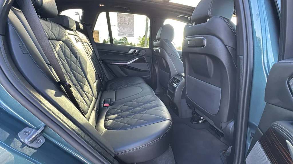 Used 2026 Blue BMW xDrive40i image 18