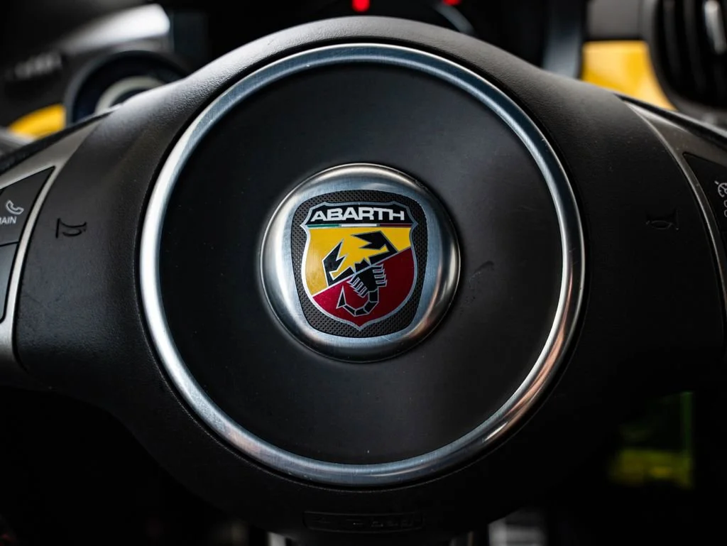 Used 2017 Giallo Moderna Perla (Pearl Yellow Tri-Coat) FIAT Abarth image 29