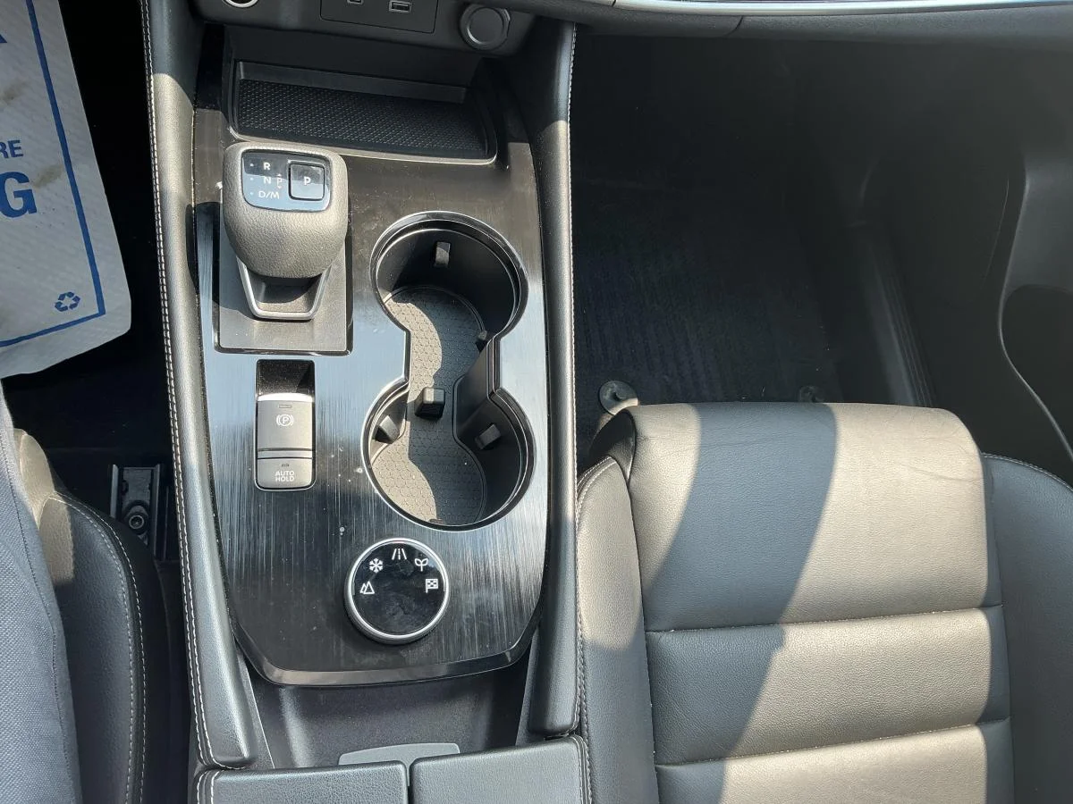Used 2023  Nissan SL image 28