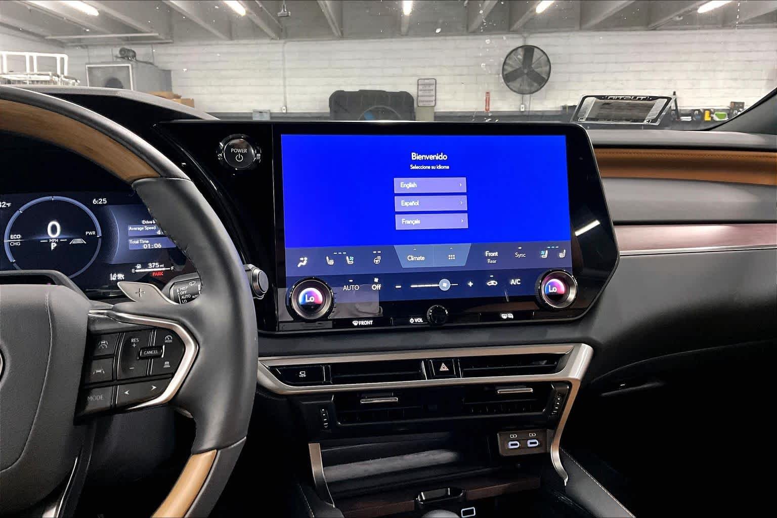 2026 Lexus RX Hybrid 350h - Photo 33