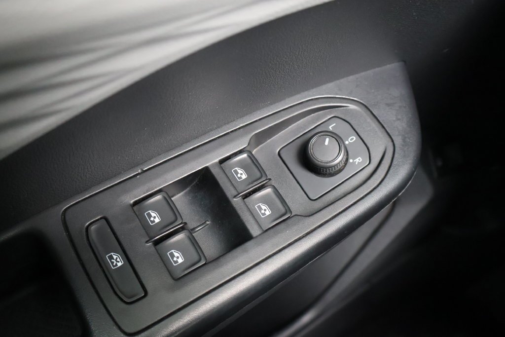 2024 Volkswagen Taos S - Photo 34