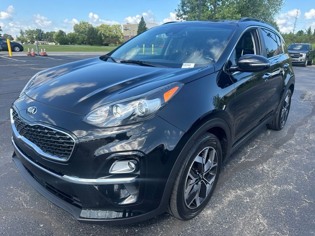 Used 2021 Red Kia EX image 7