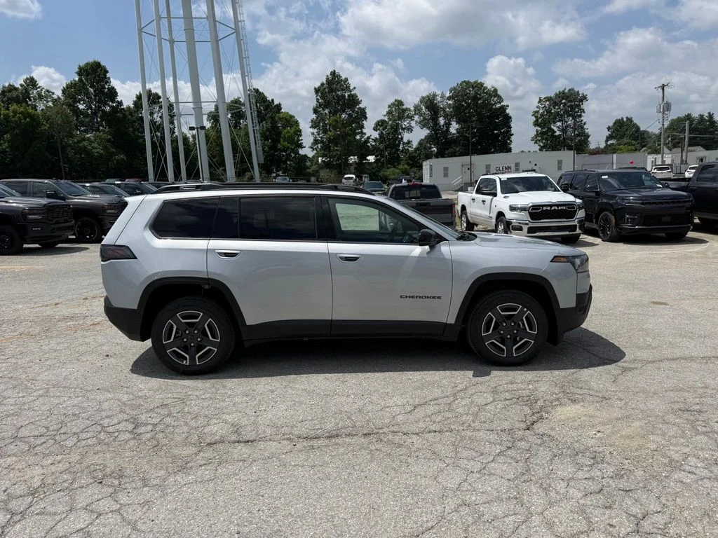 New 2026 Silver Zynith Clearcoat Jeep Limited image 5