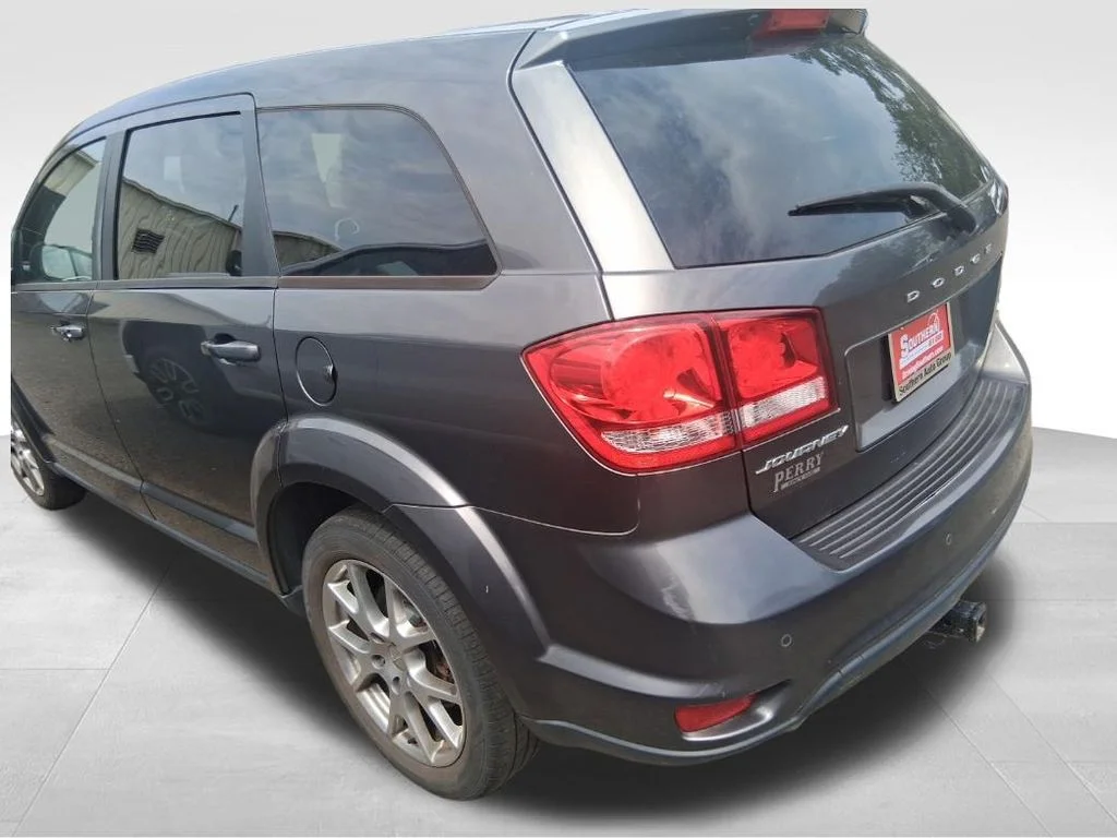Used 2014 Gray Dodge R/T image 9