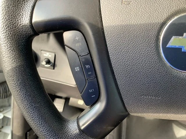 Used 2011 White Chevrolet Work Van image 26