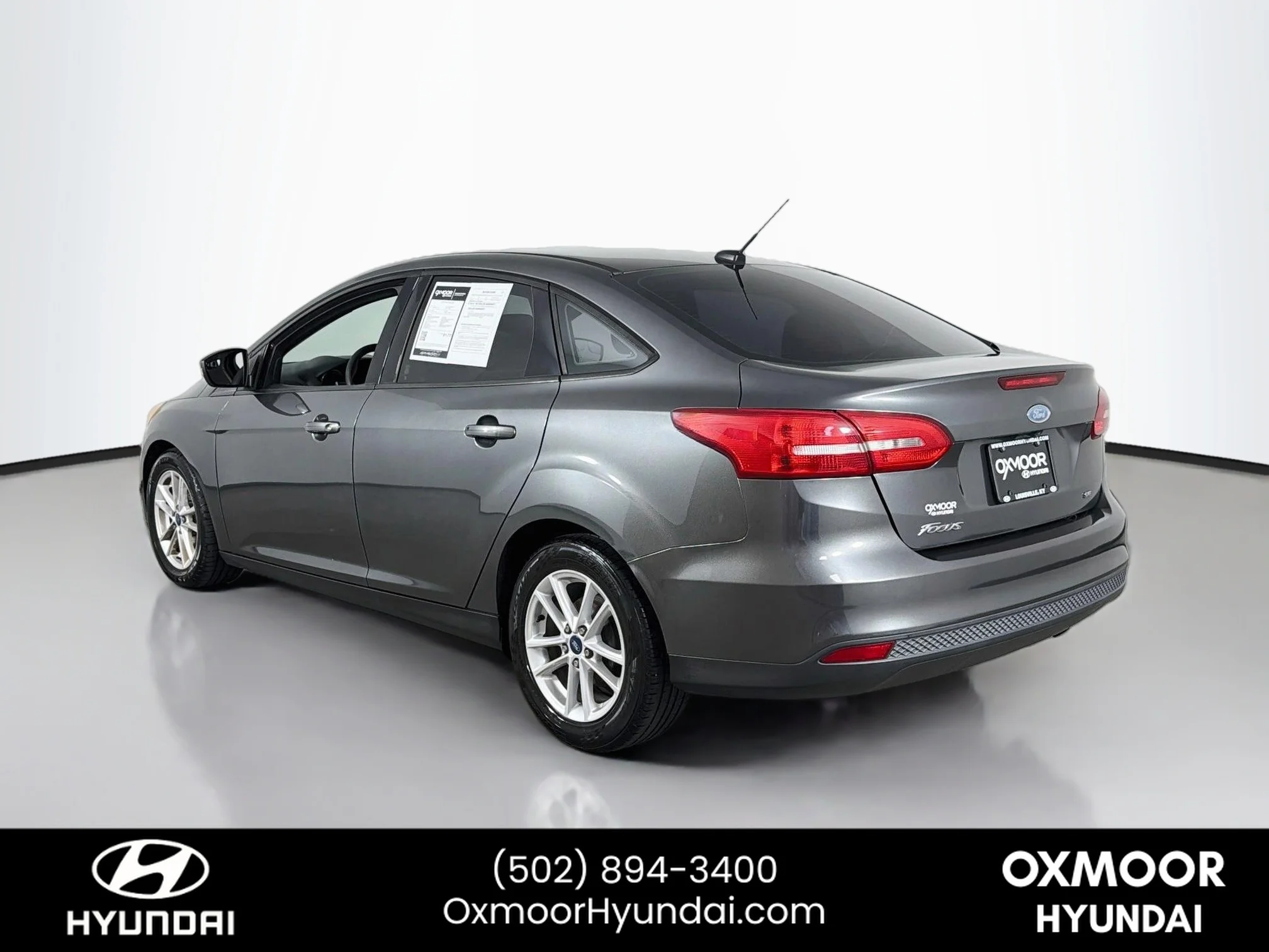 Used 2017 Magnetic Metallic Ford SE image 5