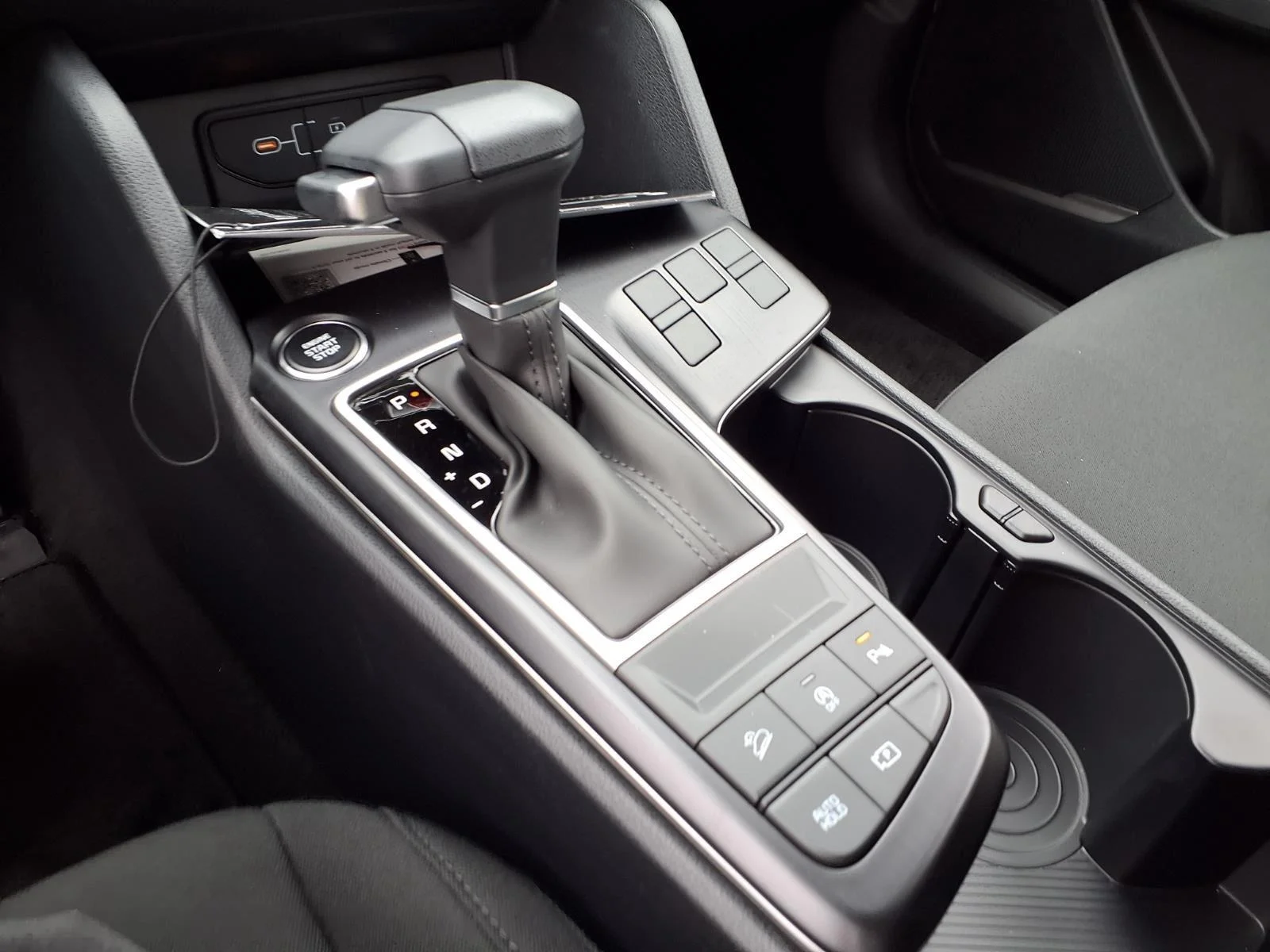 New 2026 Glacial White Pearl Kia LX image 5