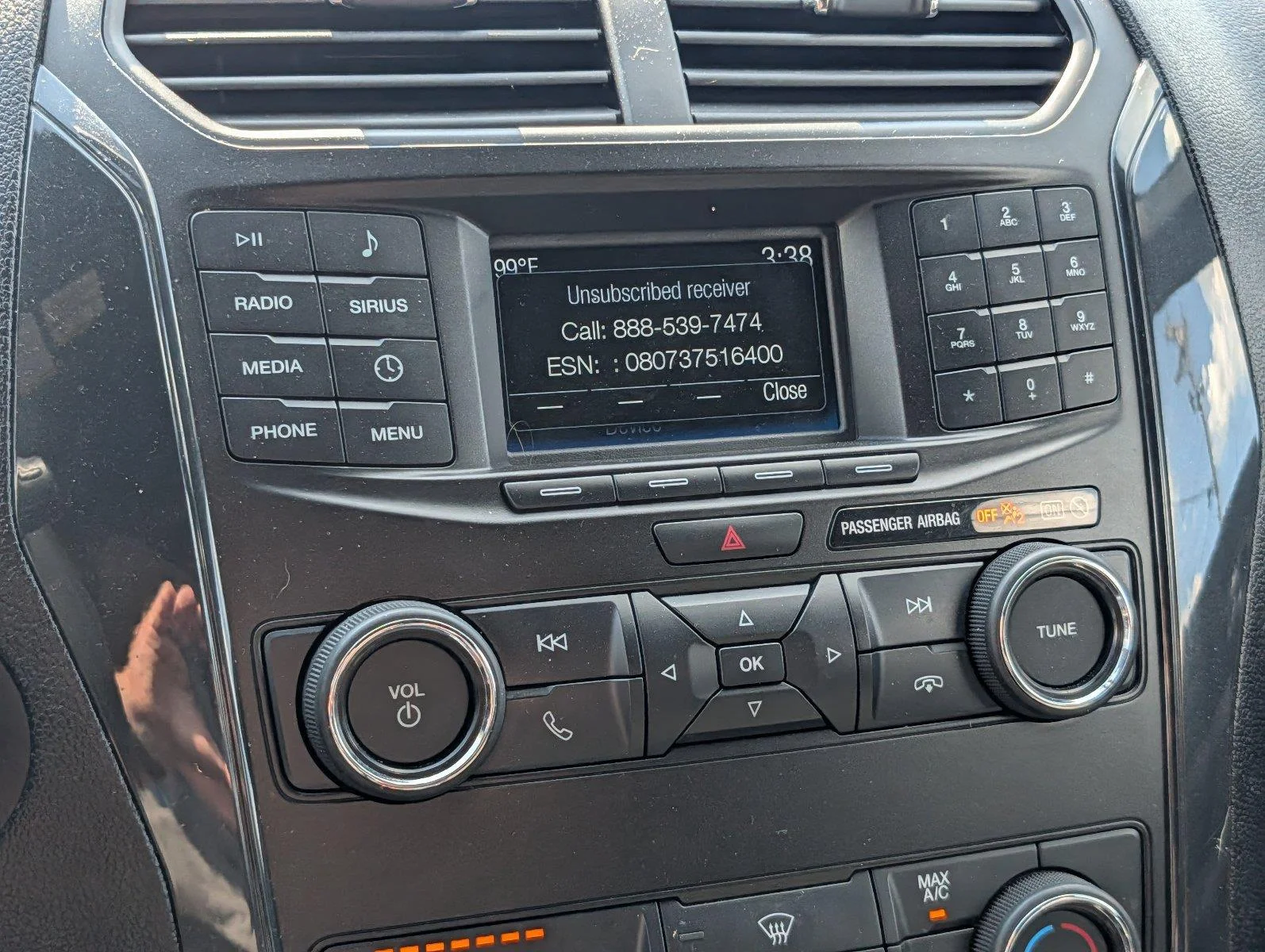 Used 2018 Shadow Black Ford XLT image 16