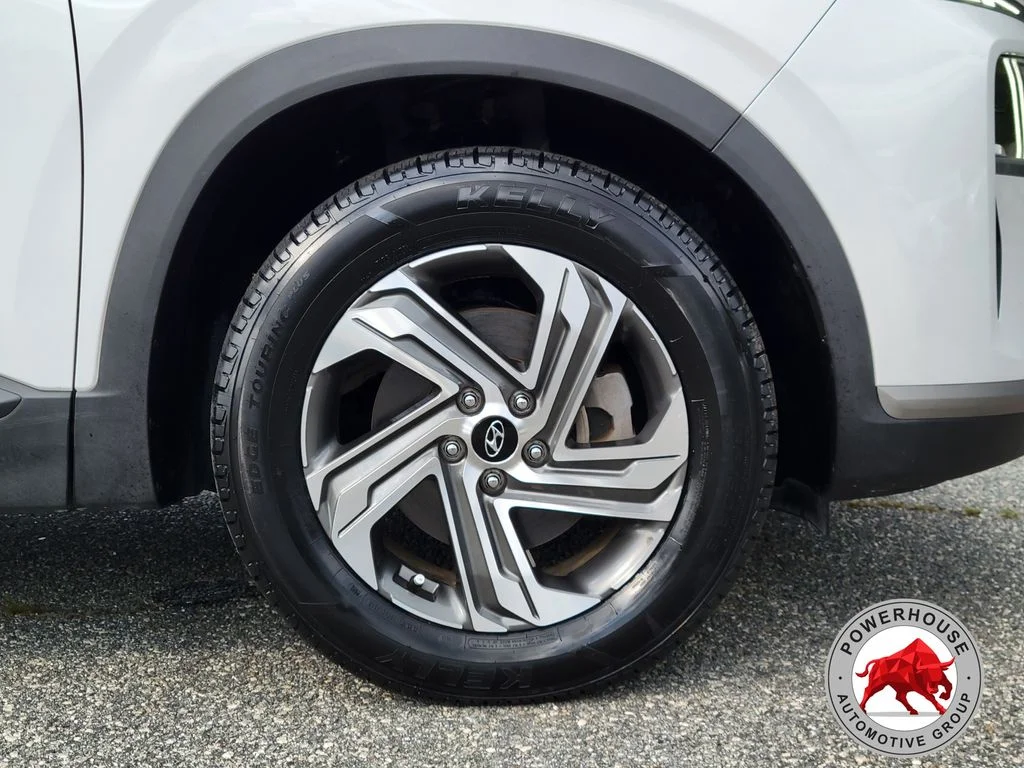 Used 2023 White Hyundai SEL image 12