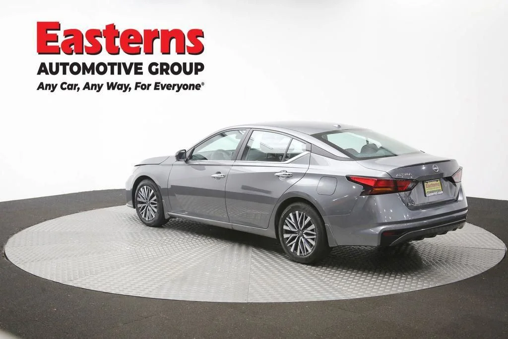 Used 2025 Gray Nissan 2.5 SV image 65
