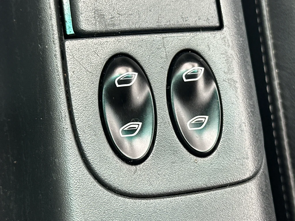 Used 2002 BLACK Porsche Carrera image 30