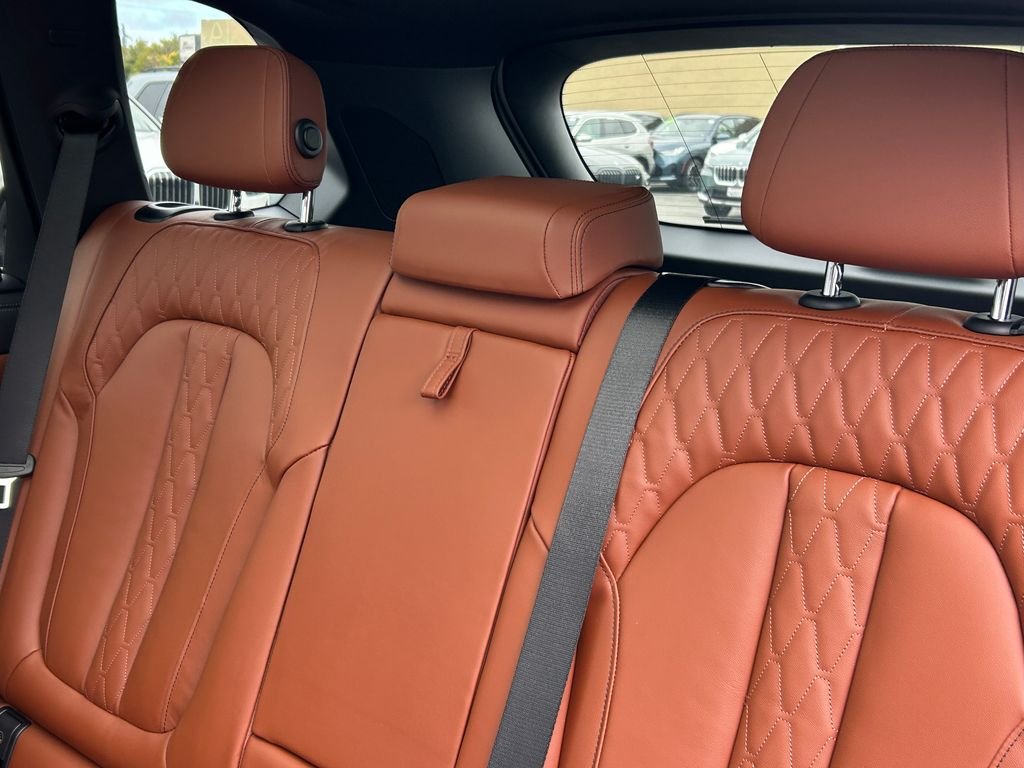 2026 BMW X5 50e - Photo 32