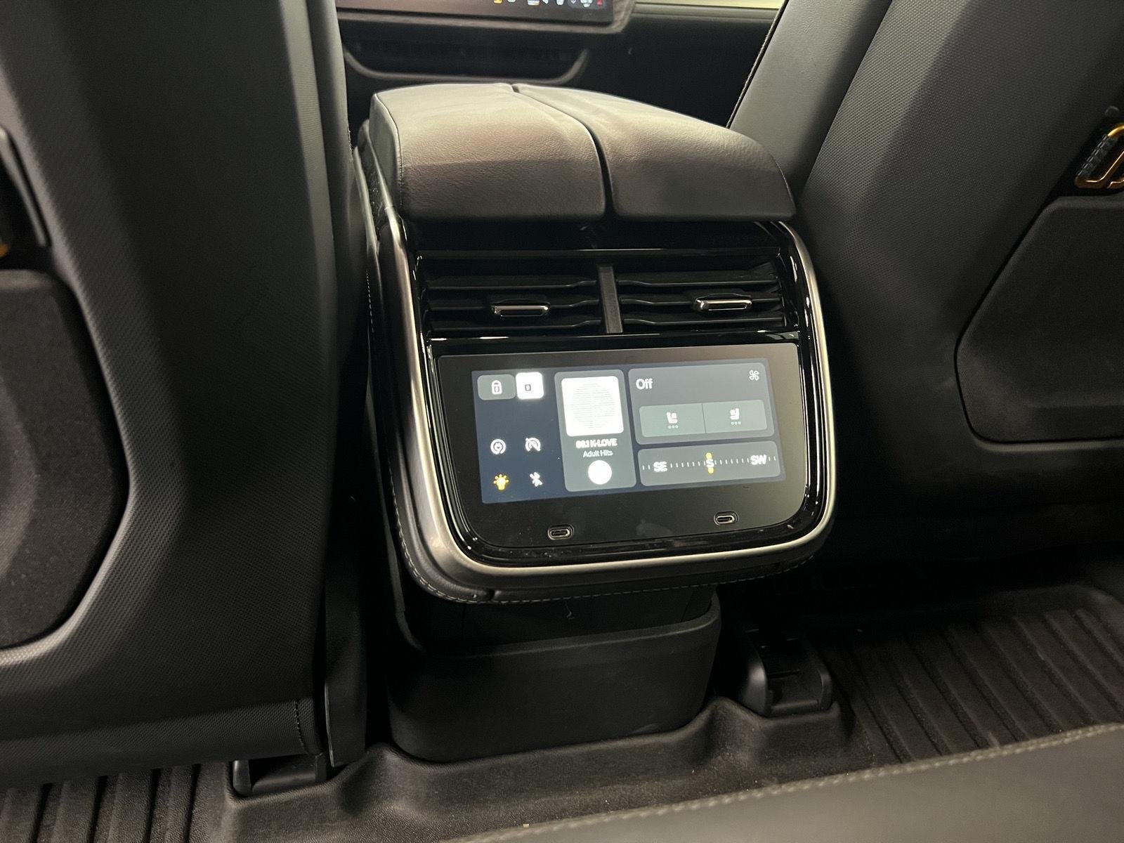 Used 2023 Glacier White Rivian Adventure image 24