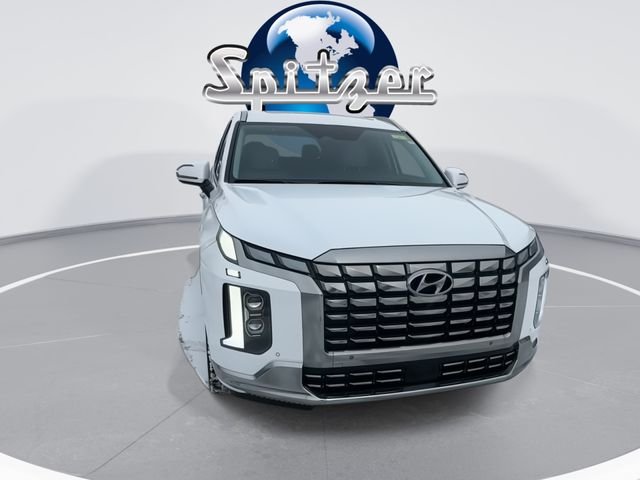 Used 2025 White Hyundai Calligraphy image 3
