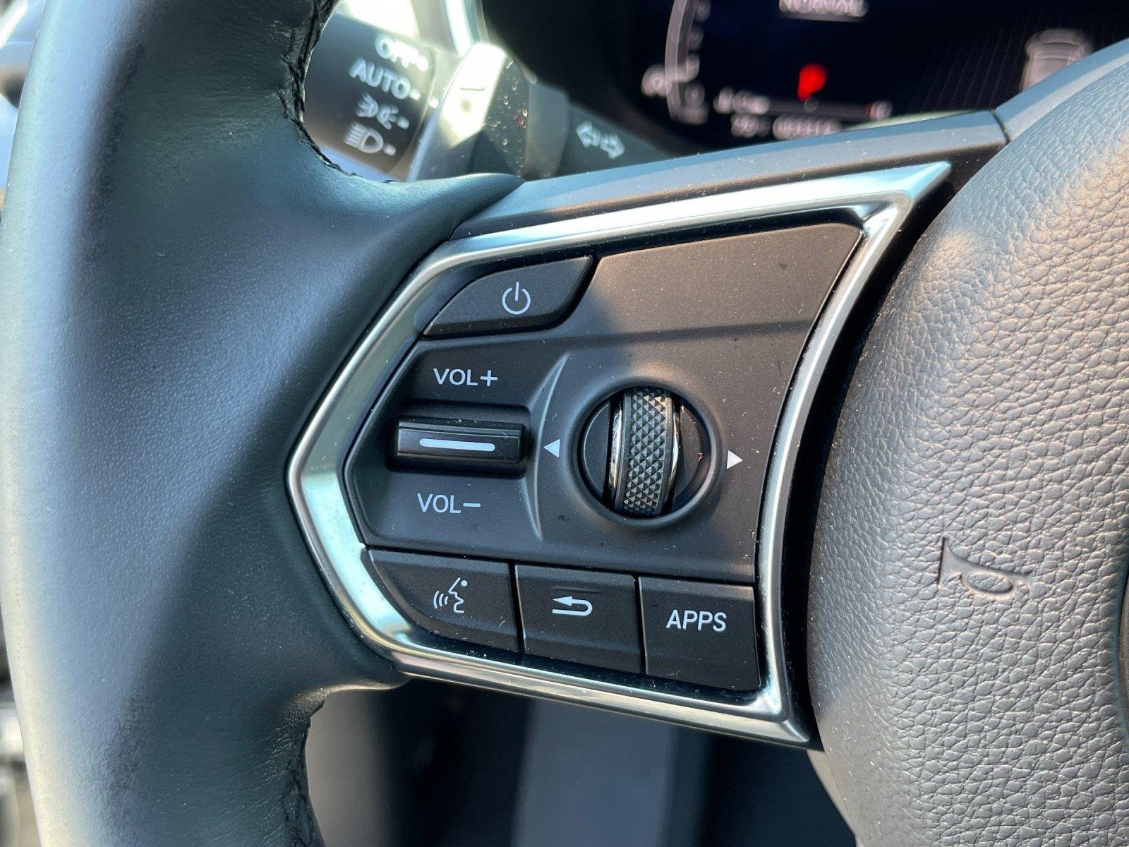 Used 2024 Lunar Silver Metallic Acura SH-AWD w/Tech image 19