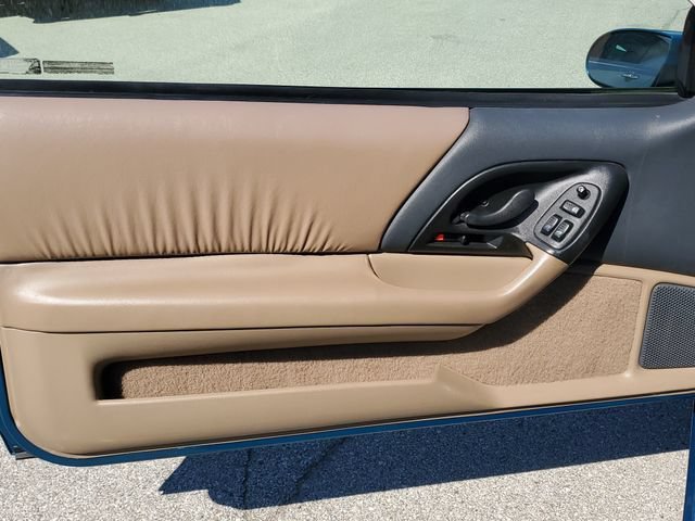 Used 1995 Green Chevrolet Z28 image 18