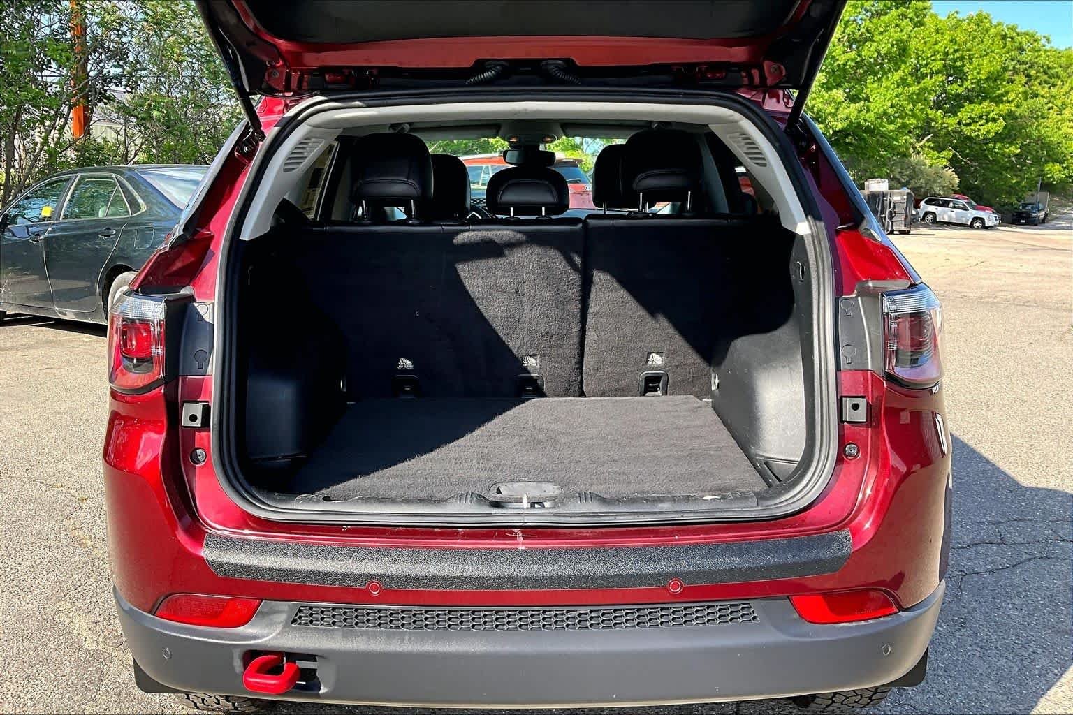 Used 2021 Velvet Red Pearlcoat Jeep Trailhawk image 30