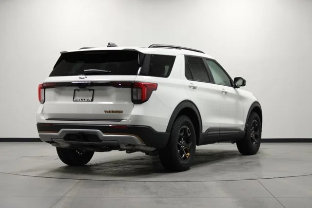 New 2026 Star White Metallic Tri-Coat Ford Tremor® image 29