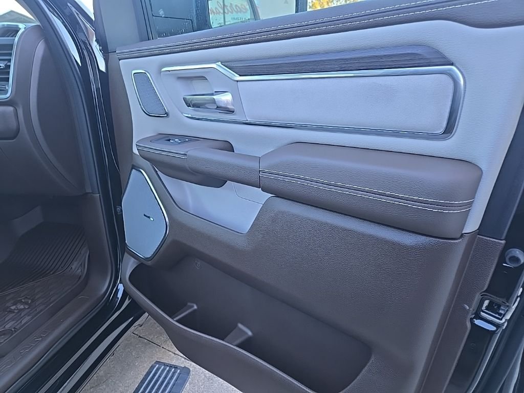 2026 RAM 1500 Laramie - Photo 90
